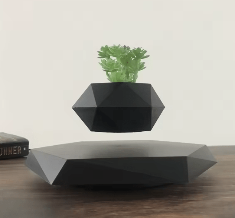 FlyBio™ Magnetic Floating Pot