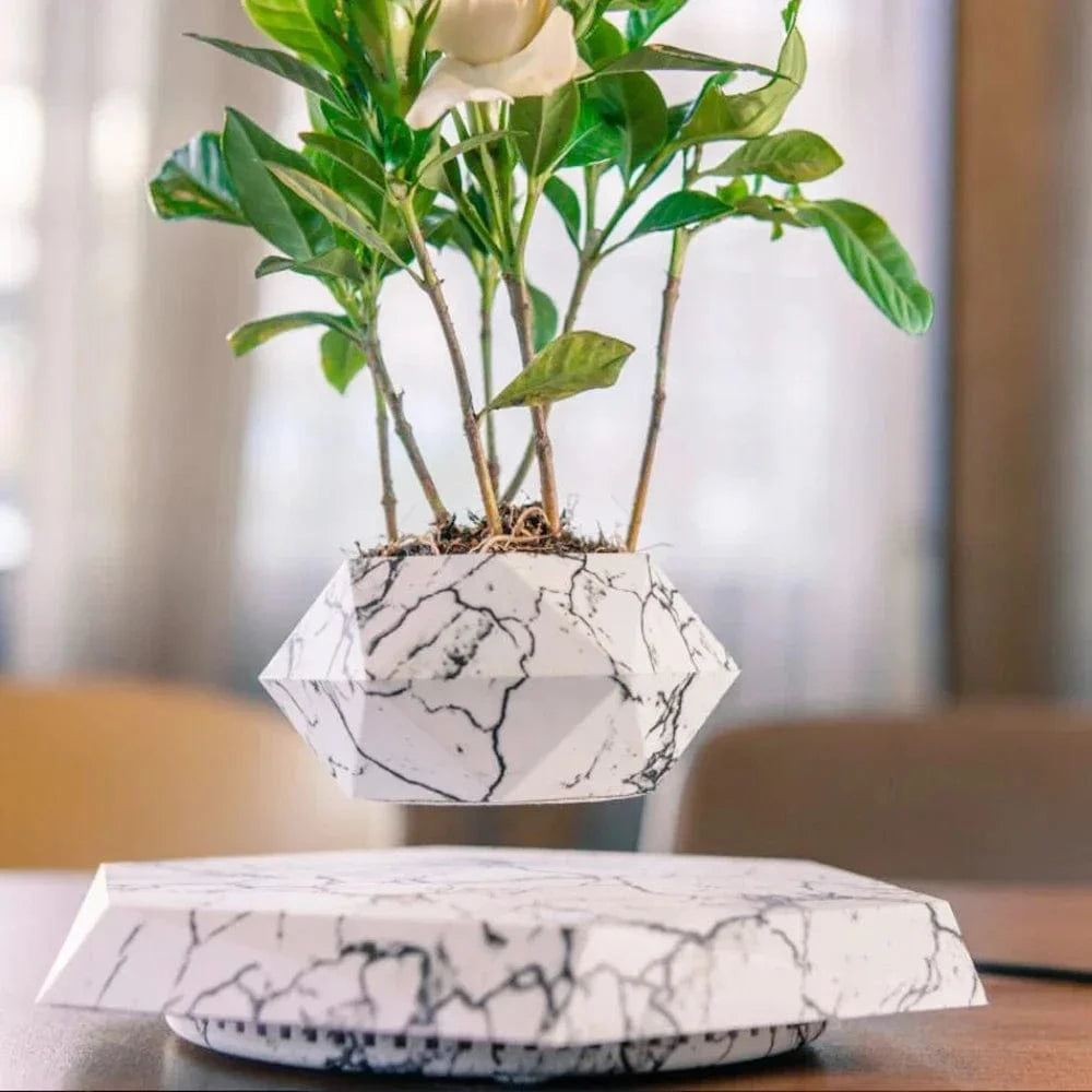 FlyBio™ Magnetic Floating Pot